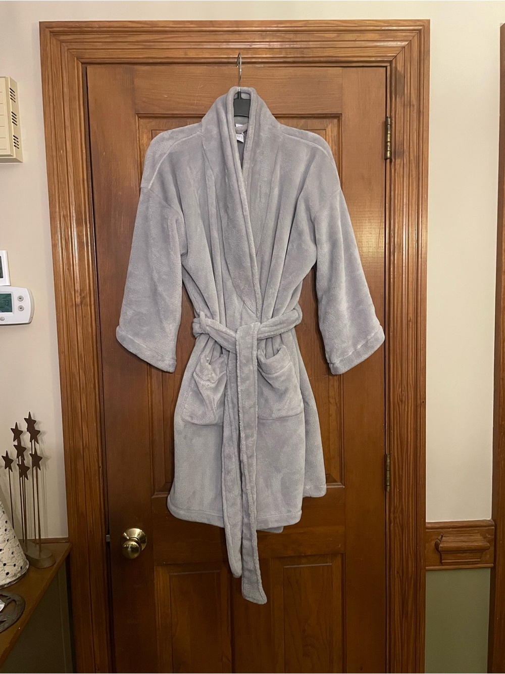 Stars Above Plush Gray Knee Length Open Front Robe, Tie Belt, Pockets, Size M/L